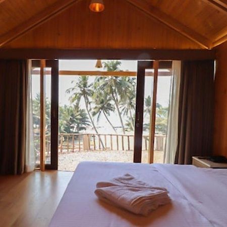 Flamingo Beach Resort GOA Exterior photo